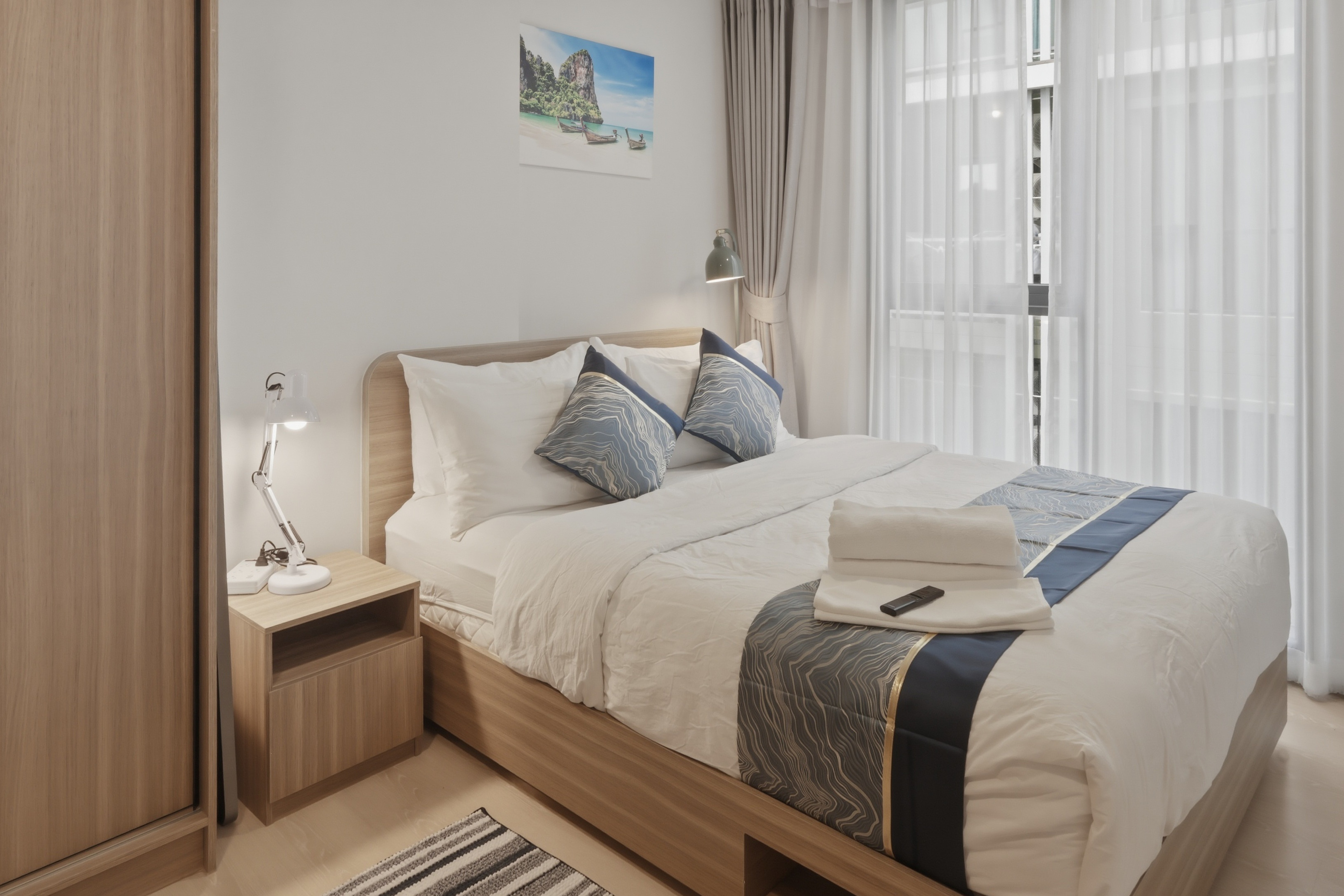 THE BASE Rise · 1BR with resort pool